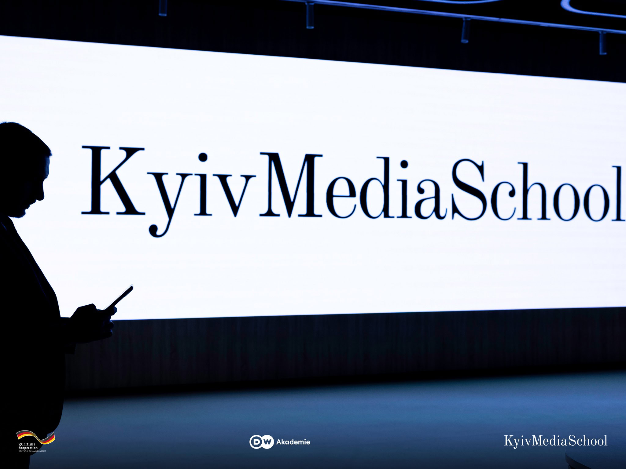 20 медійників розпочали навчання на курсі «Медіастійкість в епоху ШІ»